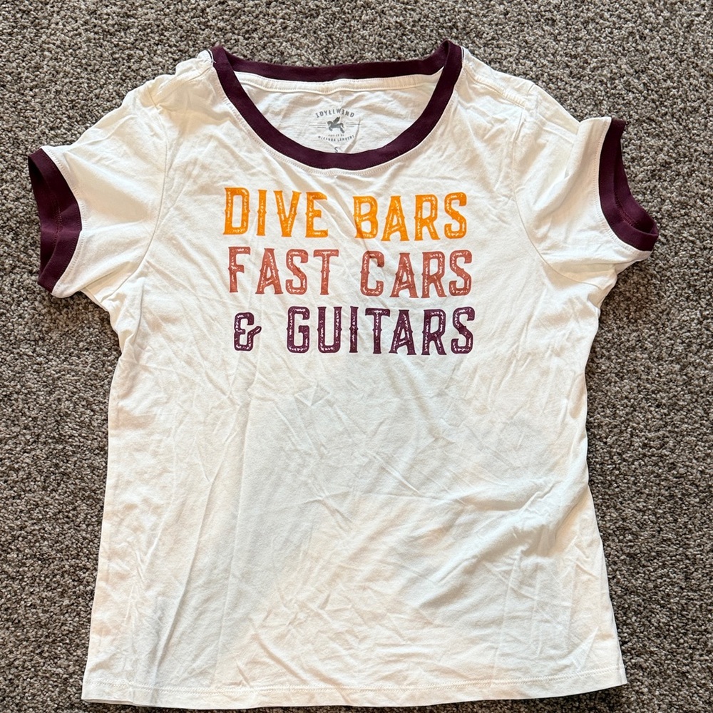 Idyllwind White Tee with Maroon and Orange Accents